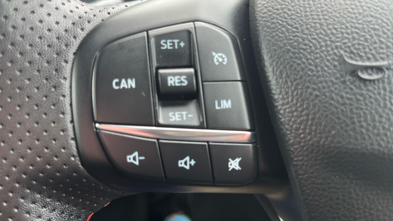 Ford Focus 1.0 EcoBoost ST-Line 5dr Petrol Estate